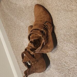 Cute Spring/Summer Boot!